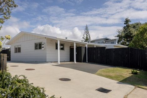 Photo of property in 1126 Papamoa Beach Road, Papamoa Beach, Papamoa, 3118