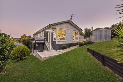 Photo of property in 38 Keegan Drive, Massey, Auckland, 0614