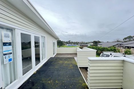 Photo of property in 14 Isobel Road, Greenhithe, Auckland, 0632