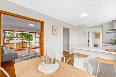 Photo of property in 207 Sturges Road, Henderson, Auckland, 0612