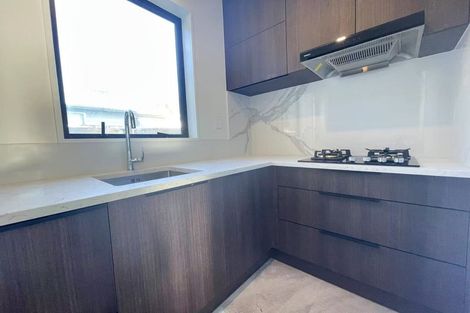 Photo of property in 421a Bucklands Beach Road, Bucklands Beach, Auckland, 2012