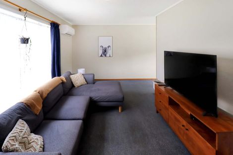 Photo of property in 15 Eldon Grove, Taita, Lower Hutt, 5019