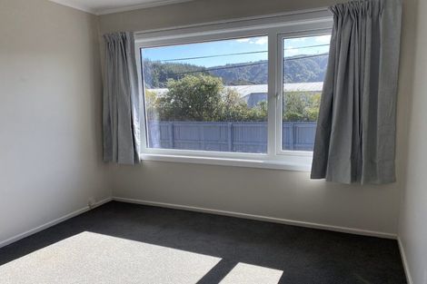 Photo of property in 35 Dunns Street, Silverstream, Upper Hutt, 5019