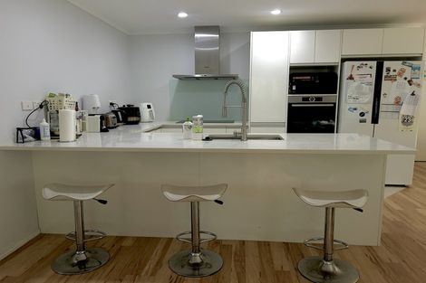 Photo of property in 7 Fernbank Lane, Greenhithe, Auckland, 0632