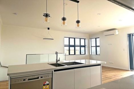 Photo of property in 84 Joseph Street, Flat Bush, Auckland, 2019