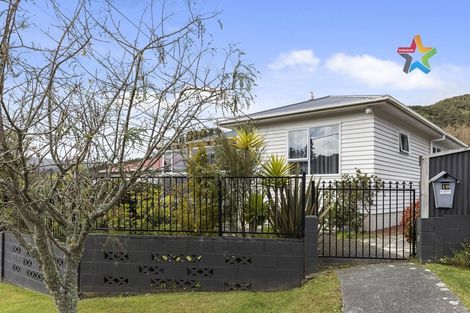 Photo of property in 19 Gardiner Grove, Wainuiomata, Lower Hutt, 5014