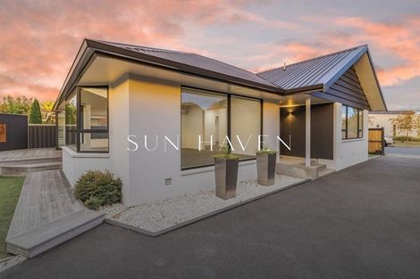 Photo of property in 33 Church Lane, Merivale, Christchurch, 8014