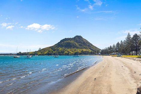 Photo of property in 2/35 Victoria Road, Mount Maunganui, 3116