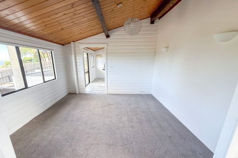 Photo of property in 1 Ngahere Views, Orewa, 0931
