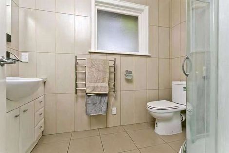 Photo of property in 78 Seaview Road, Glenfield, Auckland, 0629