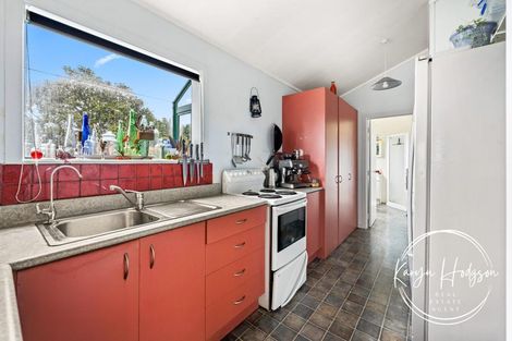 Photo of property in 14 Woodland Road, Maungaturoto, 0588