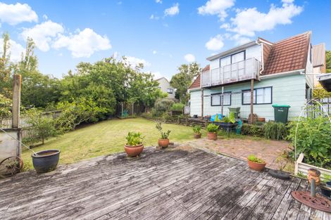 Photo of property in 16 Woodhouse Place, West Harbour, Auckland, 0618