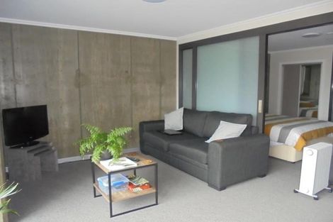 Photo of property in Frame Apartments, 201/111u Molesworth Street, Thorndon, Wellington, 6011