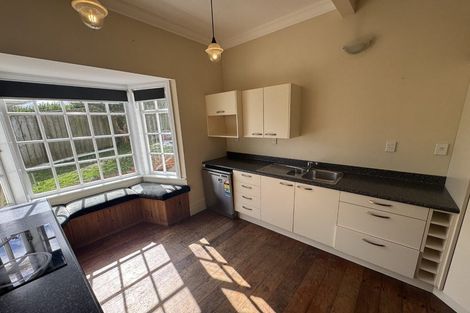 Photo of property in 27 Tawa Terrace, Tawa, Wellington, 5028