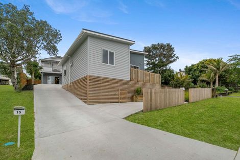 Photo of property in 15 Rosario Crescent, Red Beach, 0932
