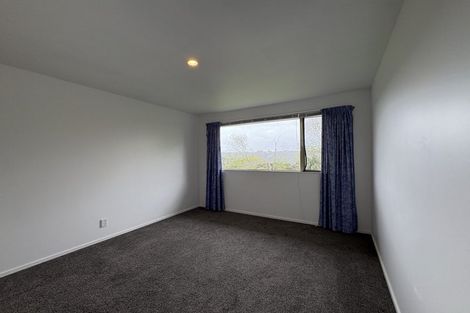 Photo of property in 17 Meteor Place, Schnapper Rock, Auckland, 0632