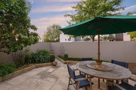 Photo of property in 1 Oakford Close, Riccarton, Christchurch, 8011