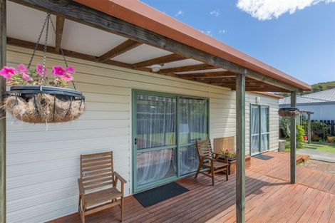 Photo of property in 3a Golding Road, Taradale, Napier, 4112
