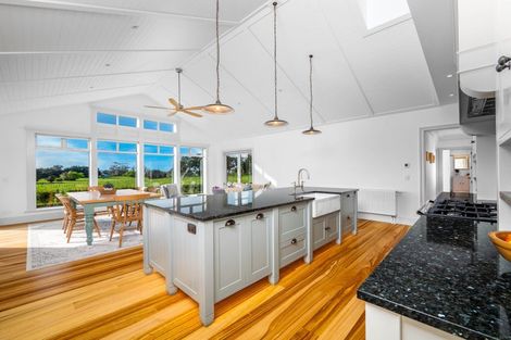 Photo of property in 355a Waikaramu Road, Waimate North, Kaikohe, 0472