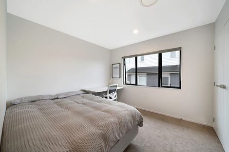Photo of property in 55 Platinum Rise, Ranui, Auckland, 0612