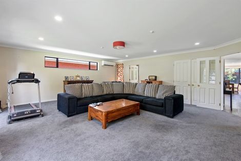 Photo of property in 11 Halswell Junction Road, Halswell, Christchurch, 8025