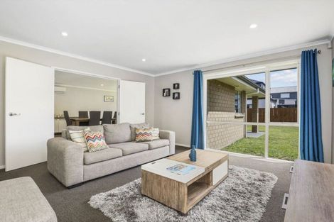 Photo of property in 18 Chalgrove Road, Huntington, Hamilton, 3210