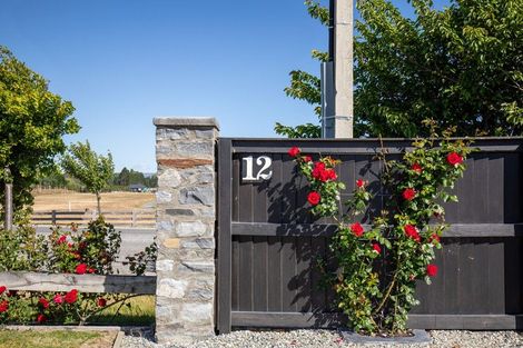 Photo of property in 12 Willoughby Place, Clyde, 9330