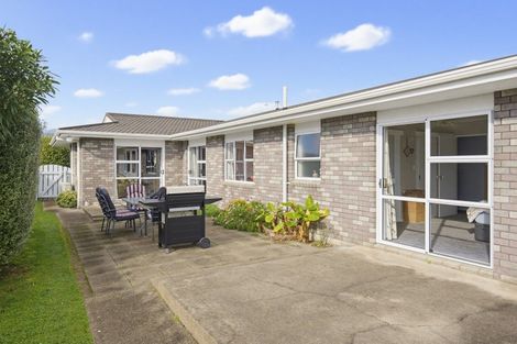 Photo of property in 16 Easton Way, Levin, 5510