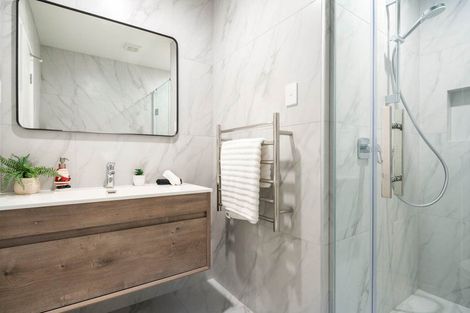 Photo of property in 95 Kervil Avenue, Te Atatu Peninsula, Auckland, 0610