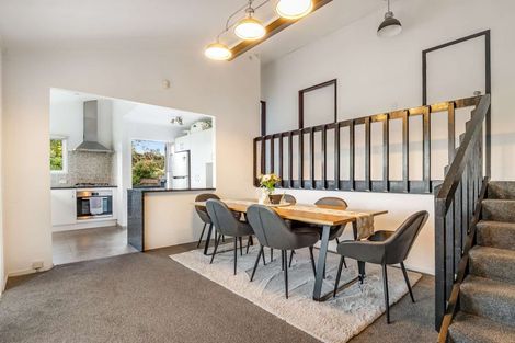 Photo of property in 11 Beaudine Avenue, Glenfield, Auckland, 0629