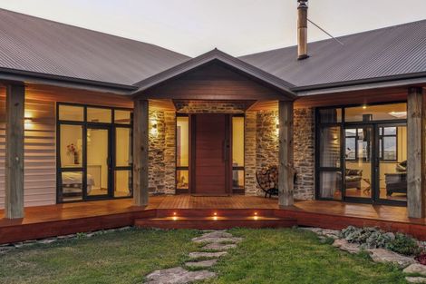 Photo of property in 182 Stevenson Road, Wanaka, 9382