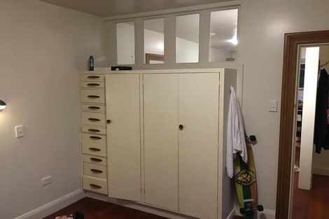 Photo of property in 25 Harbour View Road, Northland, Wellington, 6012