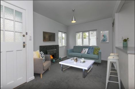 Photo of property in 1 Savoy Road, Glen Eden, Auckland, 0602