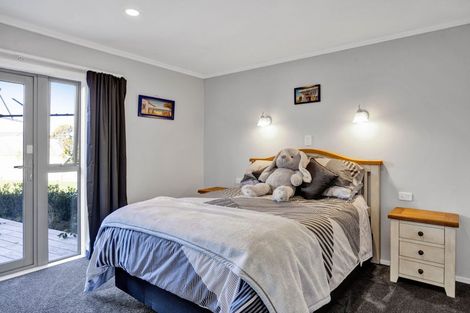 Photo of property in 280 Austin Road, Normanby, Hawera, 4673