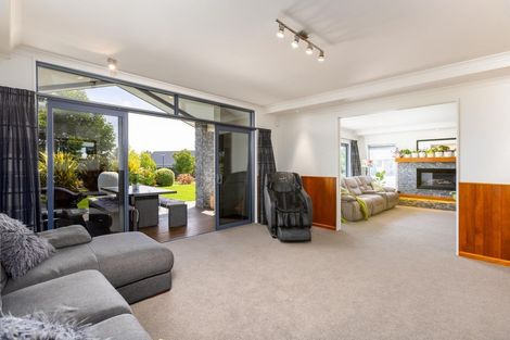 Photo of property in 3 Te Waihora Street, Pegasus, 7612