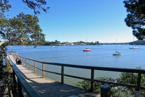 Photo of property in The Haven, 14/120 Beach Haven Road, Beach Haven, Auckland, 0626
