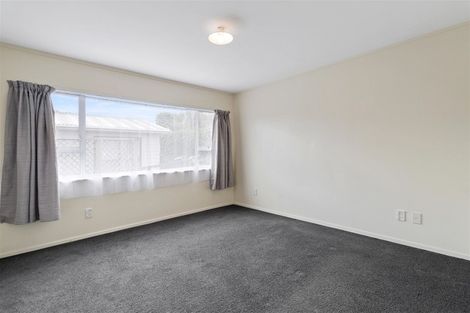Photo of property in 27 Woodglen Road, Glen Eden, Auckland, 0602