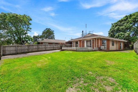 Photo of property in 15 Kopi Place, Massey, Auckland, 0614