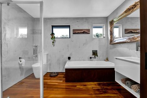 Photo of property in 255 Kaihihi Road, Okato, New Plymouth, 4381
