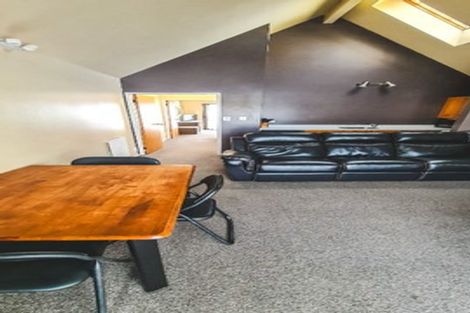 Photo of property in 665 Pioneer Highway, Highbury, Palmerston North, 4412