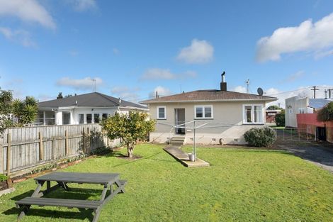 Photo of property in 11 Totara Street, Marton, 4710