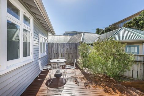 Photo of property in 99 The Parade, Island Bay, Wellington, 6023
