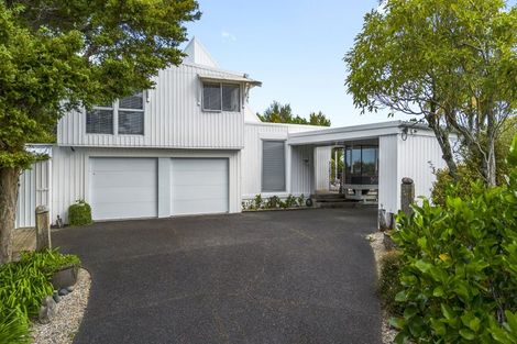 Photo of property in 24 Austin Road, Greenhithe, Auckland, 0632