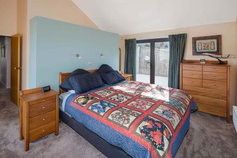 Photo of property in 4 The Marlinspike, Whitby, Porirua, 5024