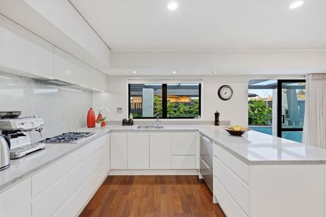 Photo of property in 188 Prince Regent Drive, Farm Cove, Auckland, 2012