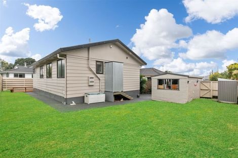 Photo of property in 9 Dalmatia Place, Henderson, Auckland, 0612