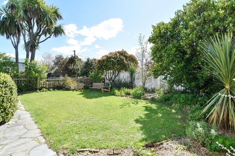 Photo of property in 52 Malcolm Avenue, Beckenham, Christchurch, 8023