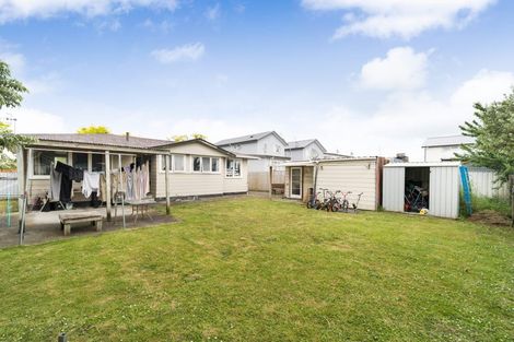 Photo of property in 14 Otaki Place, Westbrook, Palmerston North, 4412