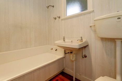 Photo of property in 17a Kereru Street, Henderson, Auckland, 0612