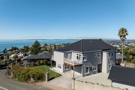 Photo of property in 26 Thompson Road, Bluff Hill, Napier, 4110